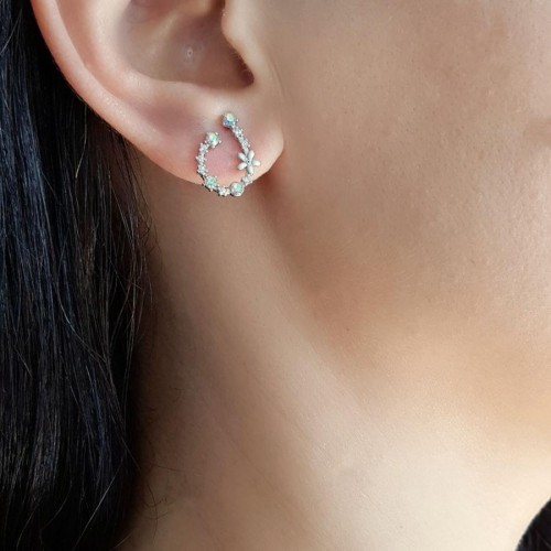 Damla Şeklinde Beyaz Papatyalı Renkli Taşlı Gümüş Kadın Küpe - CNG Jewels
