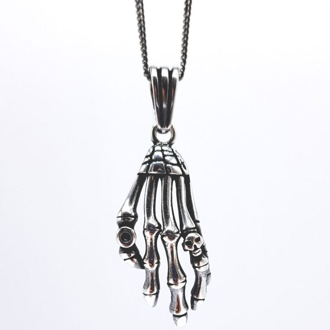 Kuru Kafalı İskelet Eli Gümüş Erkek Kolye - 1