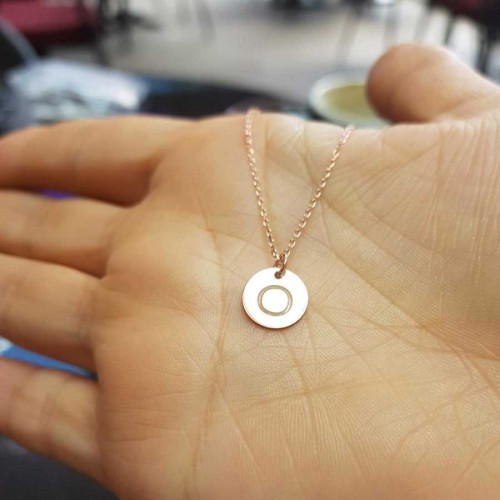 O Harfi Rose Minimal Plaka Gümüş Kadın Kolye 