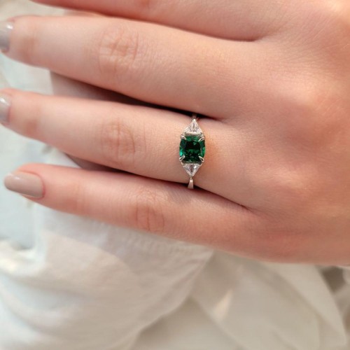 Pırlanta Cushin Kesim Zümrüt Renk Gümüş Kadın Yüzük - CNG Jewels