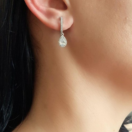Pırlanta Modeli Sallantılı Damla Tektaş Anturaj Gümüş Kadın Küpe - CNG Jewels