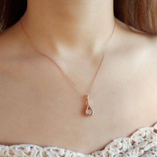 Su Damlası Figürlü Tektaş Rose Gümüş Bayan Kolye - CNG Jewels