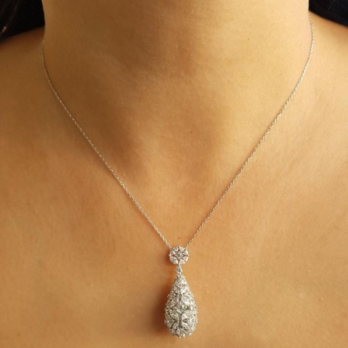 Tasarım Markiz Taşlı Üç Boyutlu Damla Gümüş Bayan Kolye - CNG Jewels