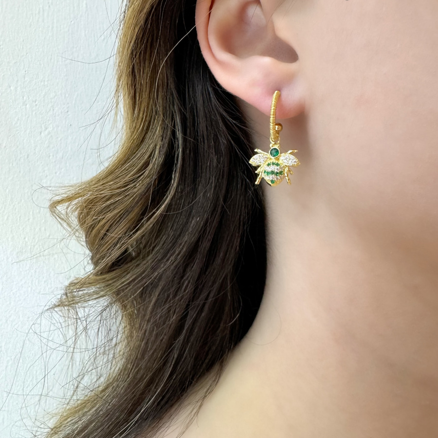 Design Green Bee Dangle Silver Earrings - CNG Jewels (1)