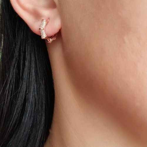 Taşlı Çivili Halka Rose Gümüş Bayan Küpe - CNG Jewels (1)