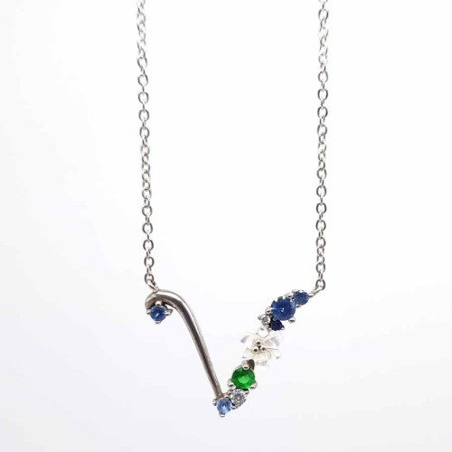 V Harfi Çiçekli Gümüş Bayan Kolye - CNG Jewels